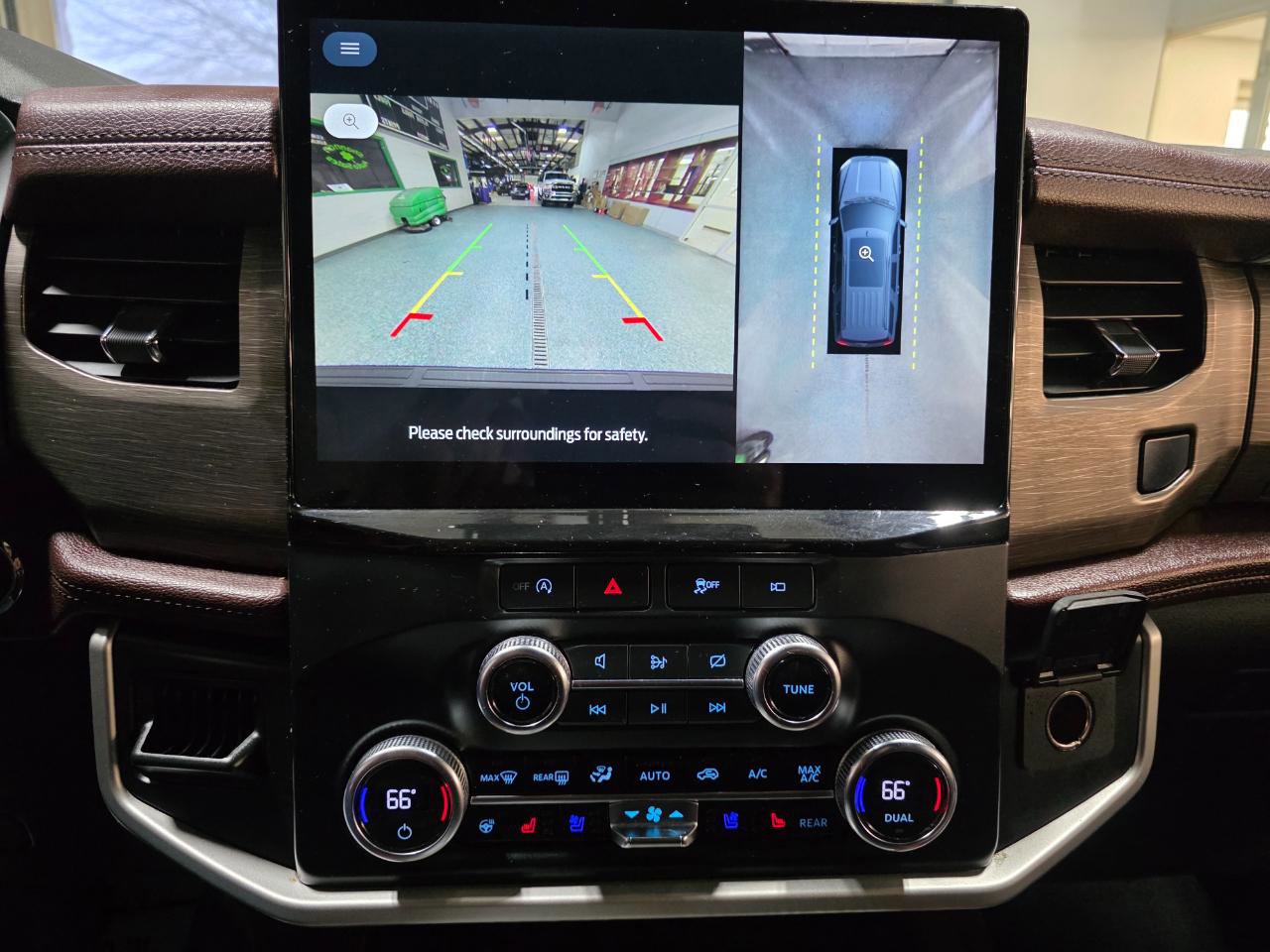 Used 2024 Ford Expedition Max Limited image 36