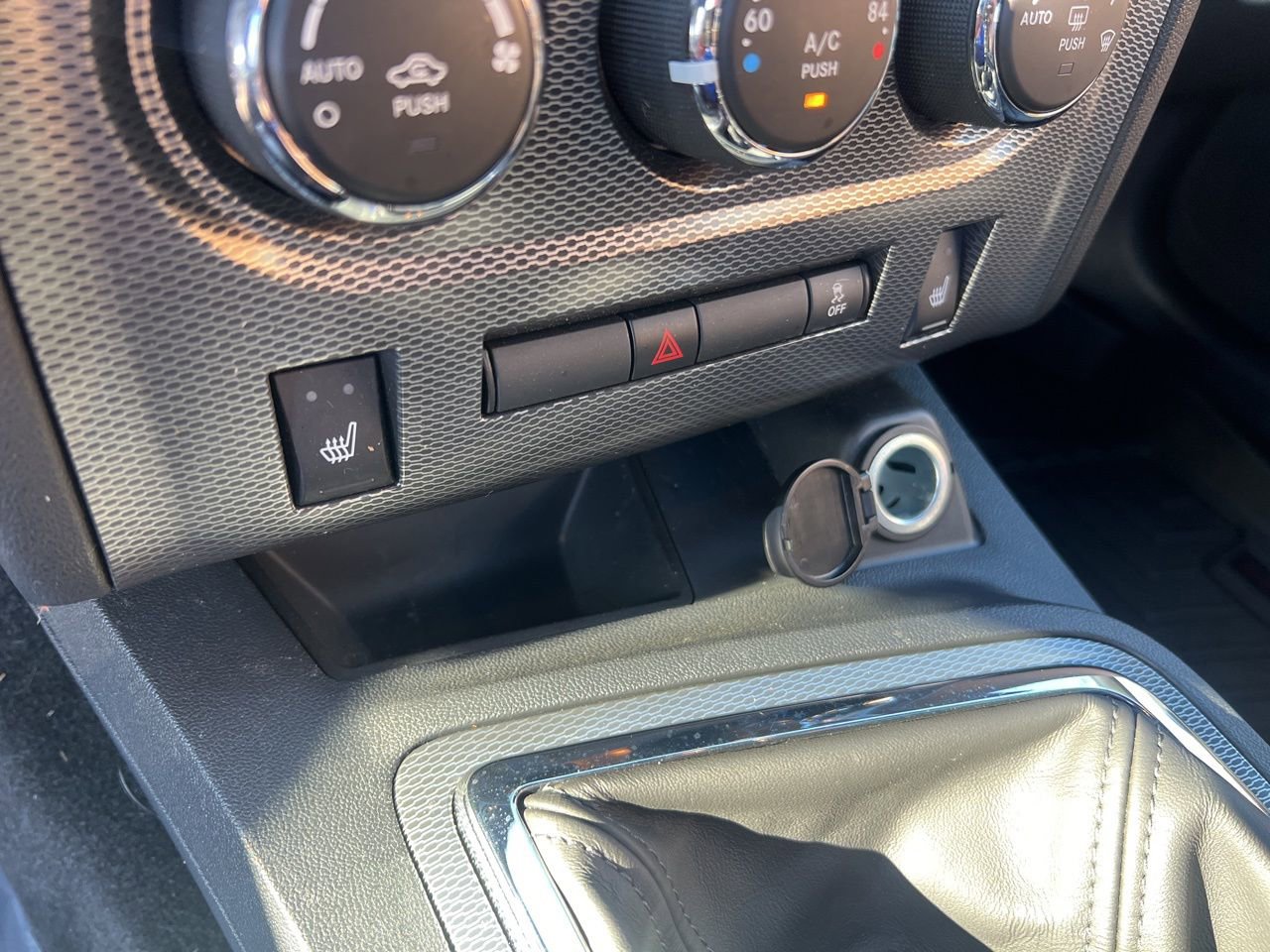 Used 2013 Dodge Challenger R/T image 28