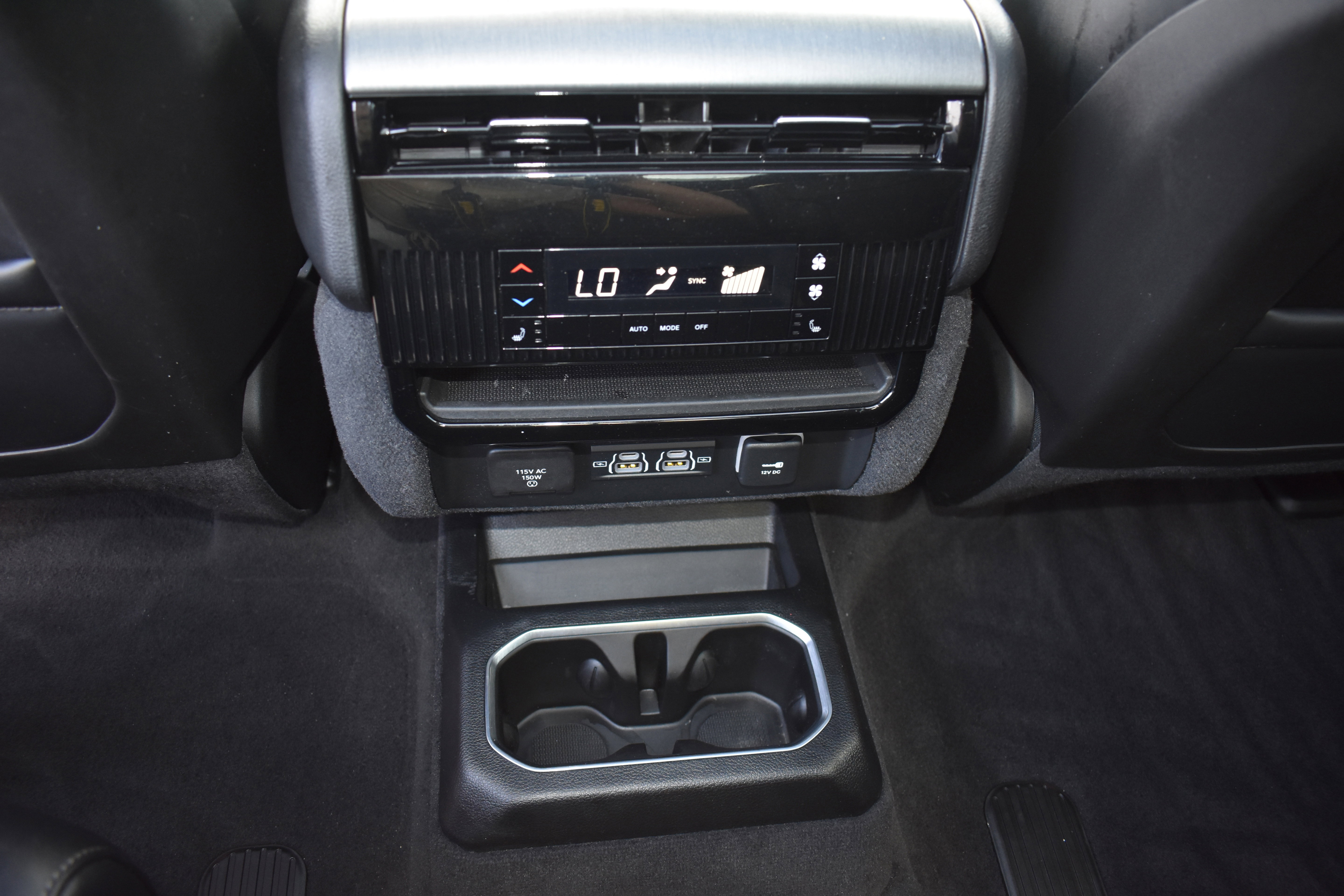 Used 2024 Jeep Wagoneer Series II w/ Convenience Group I image 32