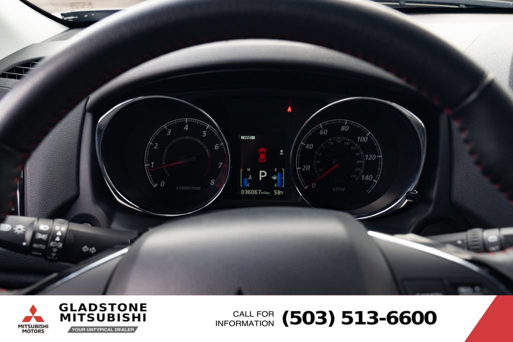Used 2025 Mitsubishi Outlander Sport LE AWD/4WD image 13