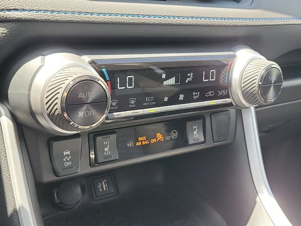 Certified 2025 Toyota RAV4 XSE AWD/4WD image 16