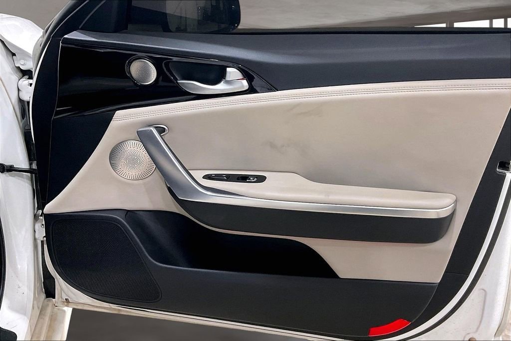 Used 2018 Kia Stinger Premium image 23