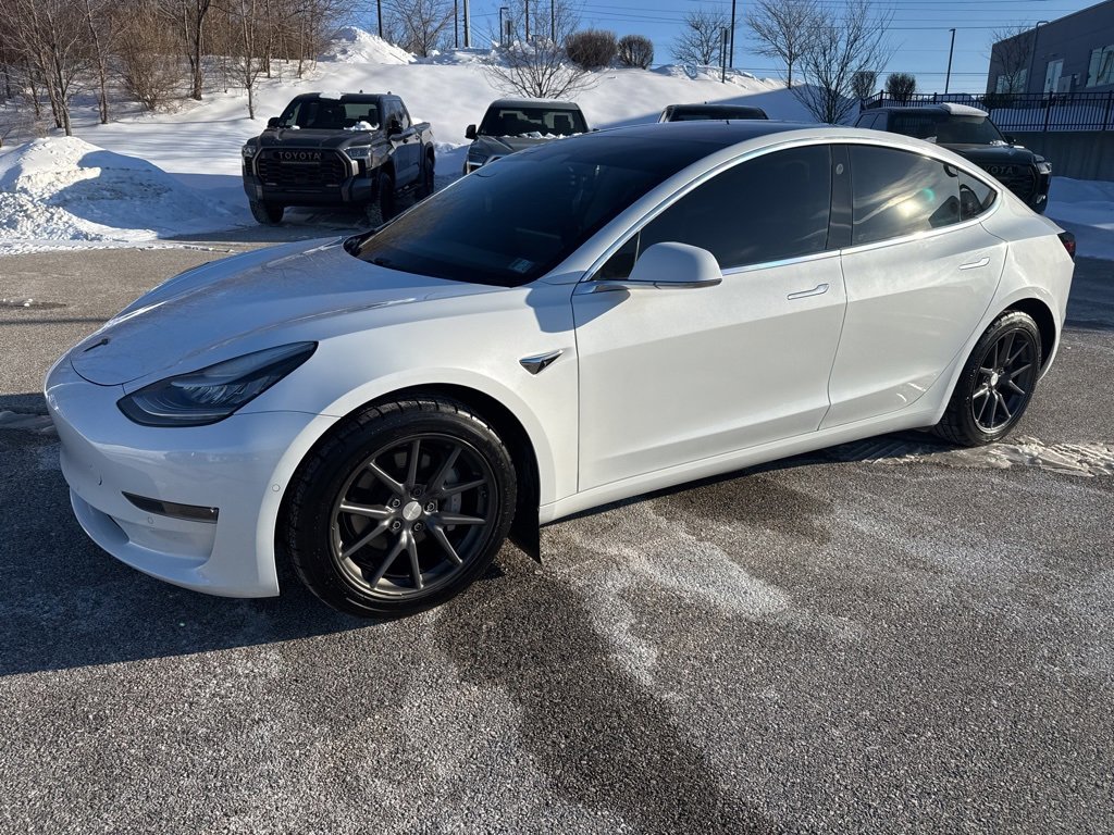 Used 2018 Tesla Model 3 Long Range image 9
