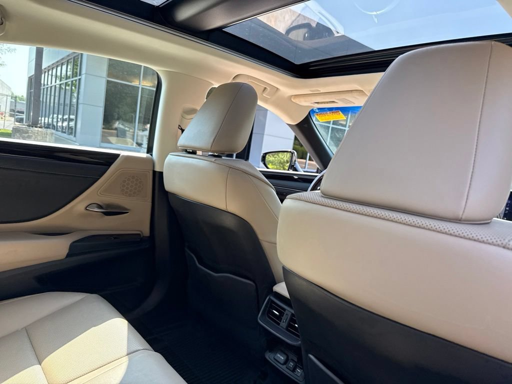Used 2021 Lexus ES 350 w/ Premium Package FWD image 9