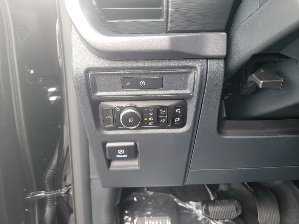 New 2025 Ford F150 XLT image 18
