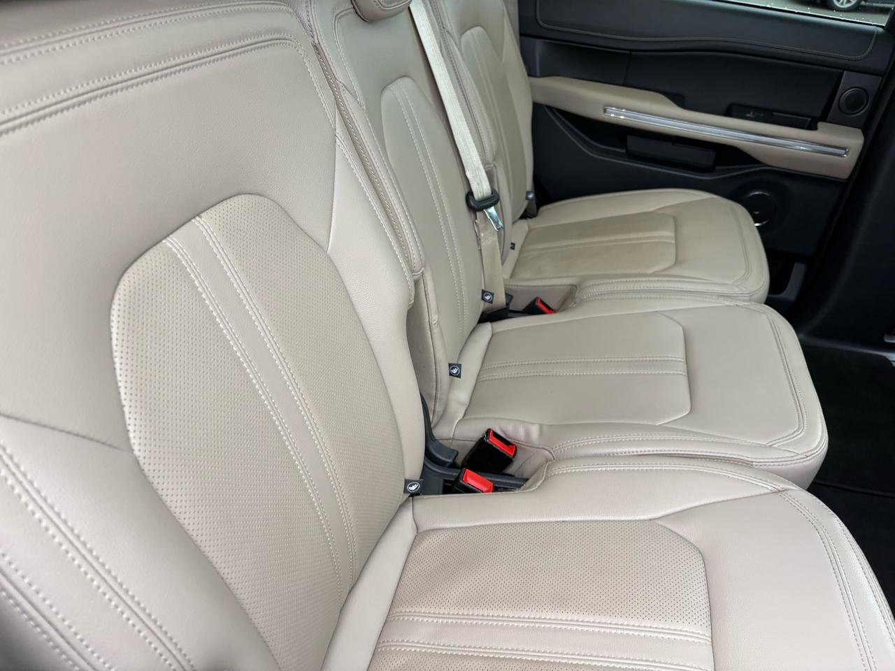 Certified 2024 Ford Expedition Limited image 56
