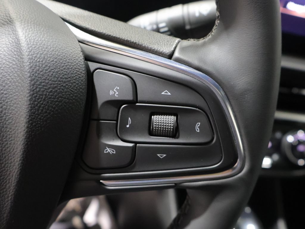 Used 2024 Buick Envista Sport Touring w/ Experience Buick Package FWD image 35