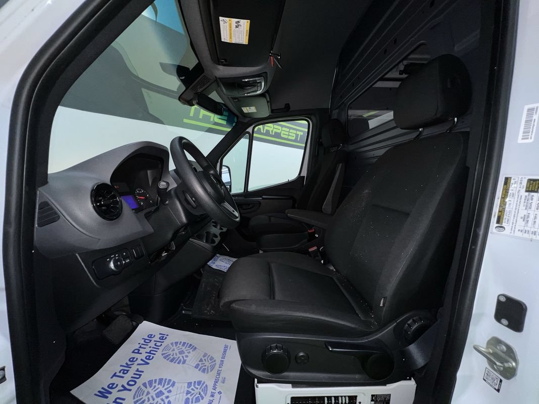 Used 2021 Mercedes-Benz Sprinter 2500 image 18