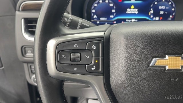 Used 2023 Chevrolet Suburban Premier image 17