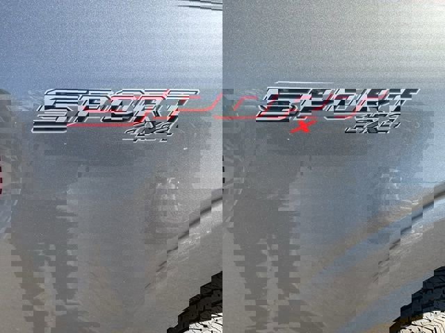 Used 2022 Ford F150 XLT w/ Equipment Group 302A High image 9