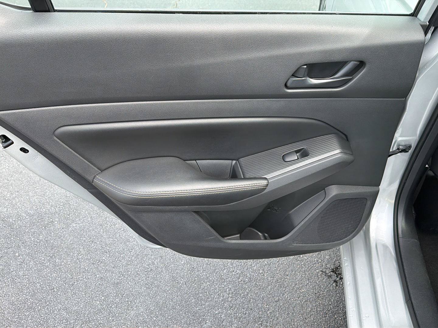 Used 2024 Nissan Altima 2.5 SV FWD image 17