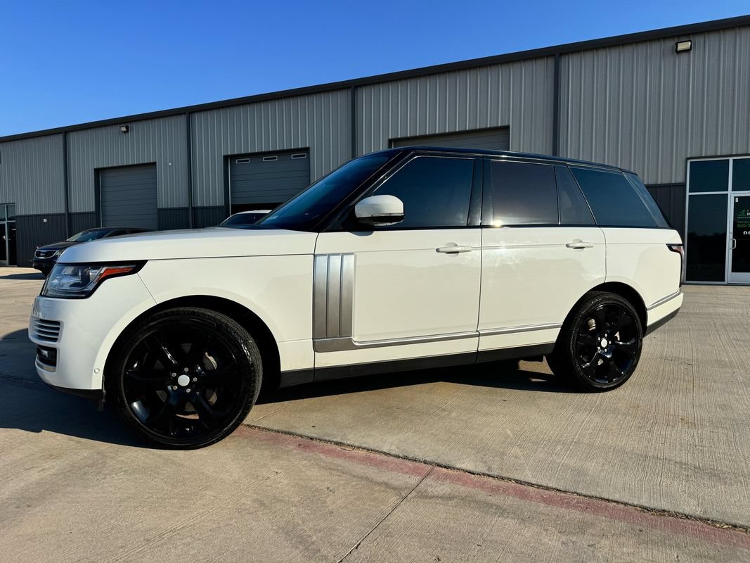 Used 2017 Land Rover Range Rover Supercharged AWD/4WD image 2