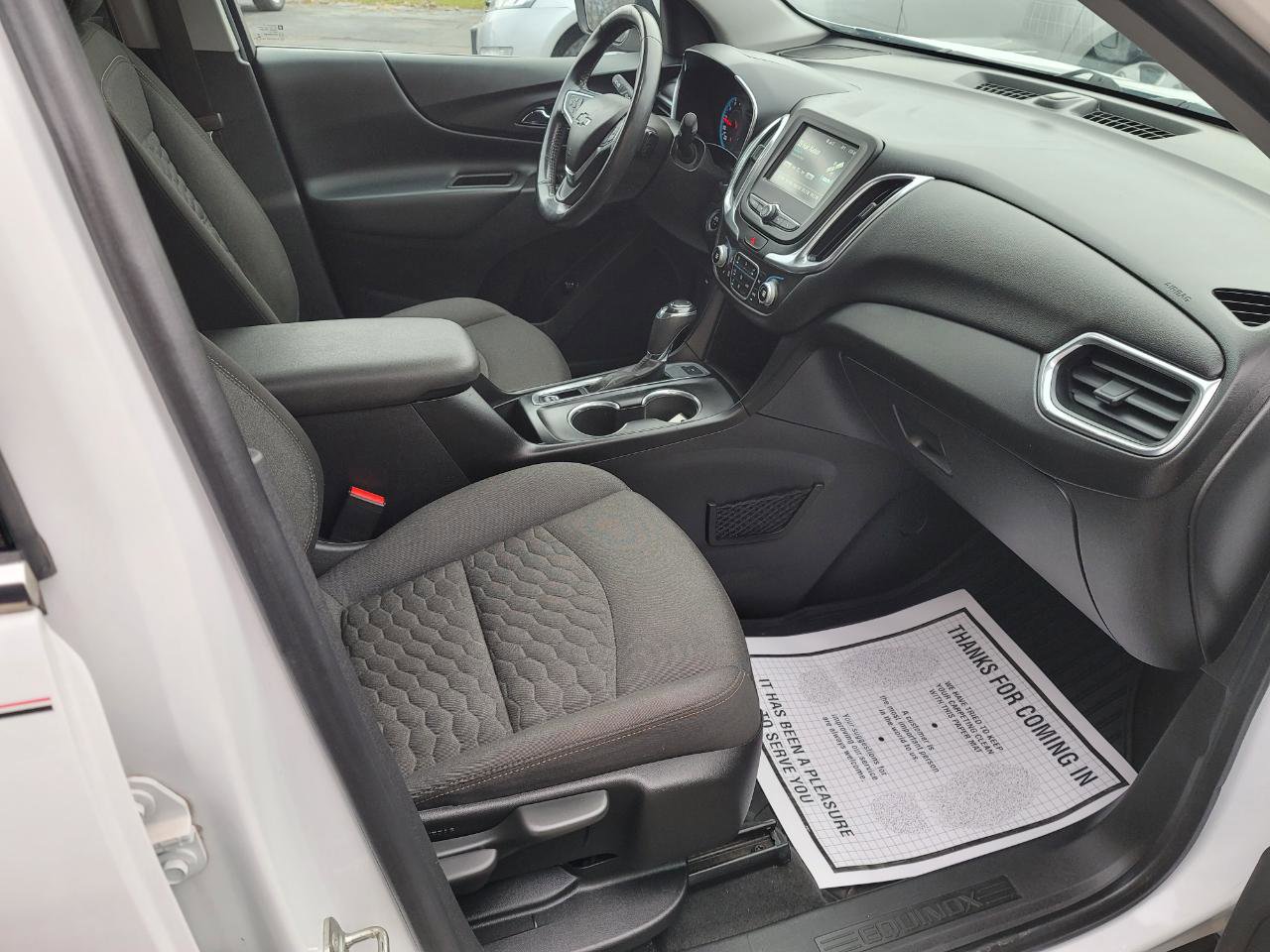 Used 2018 Chevrolet Equinox LT image 10