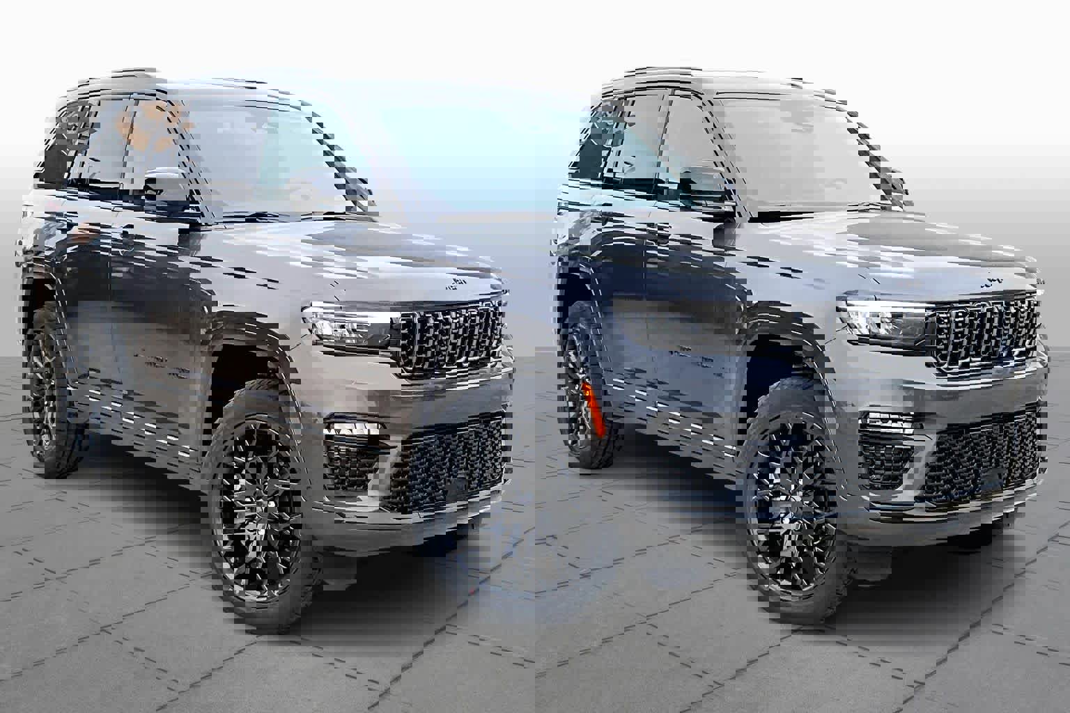 New 2025 Jeep Grand Cherokee Summit w/ Obsidian Package image 3