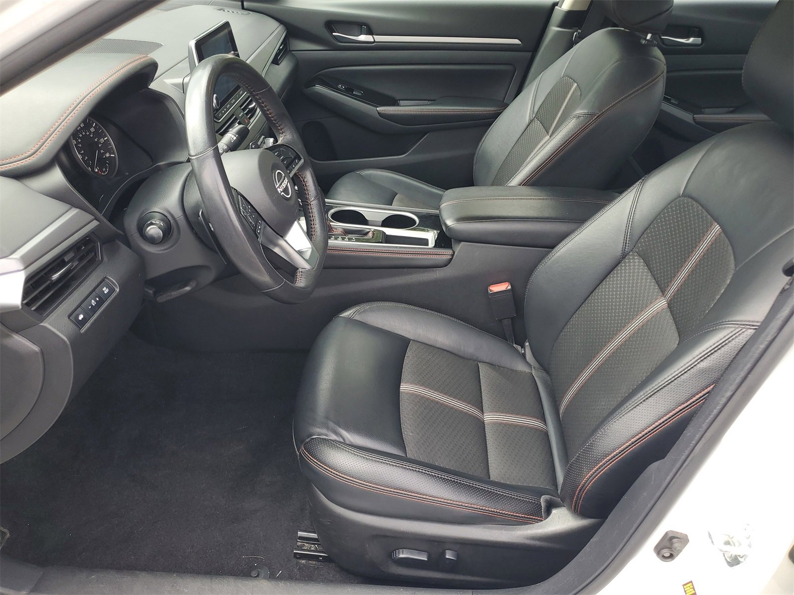 Used 2024 Nissan Altima 2.5 SR image 5