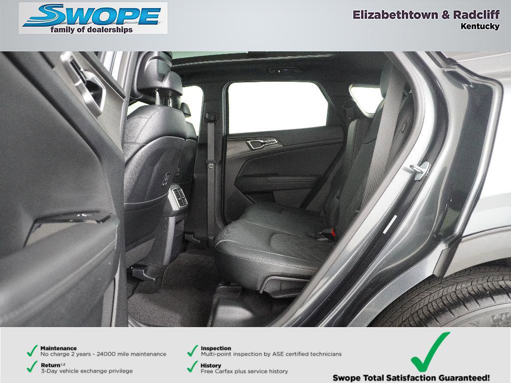 Used 2024 Kia Sportage X-Line w/ X-Line Premium Package AWD/4WD image 16