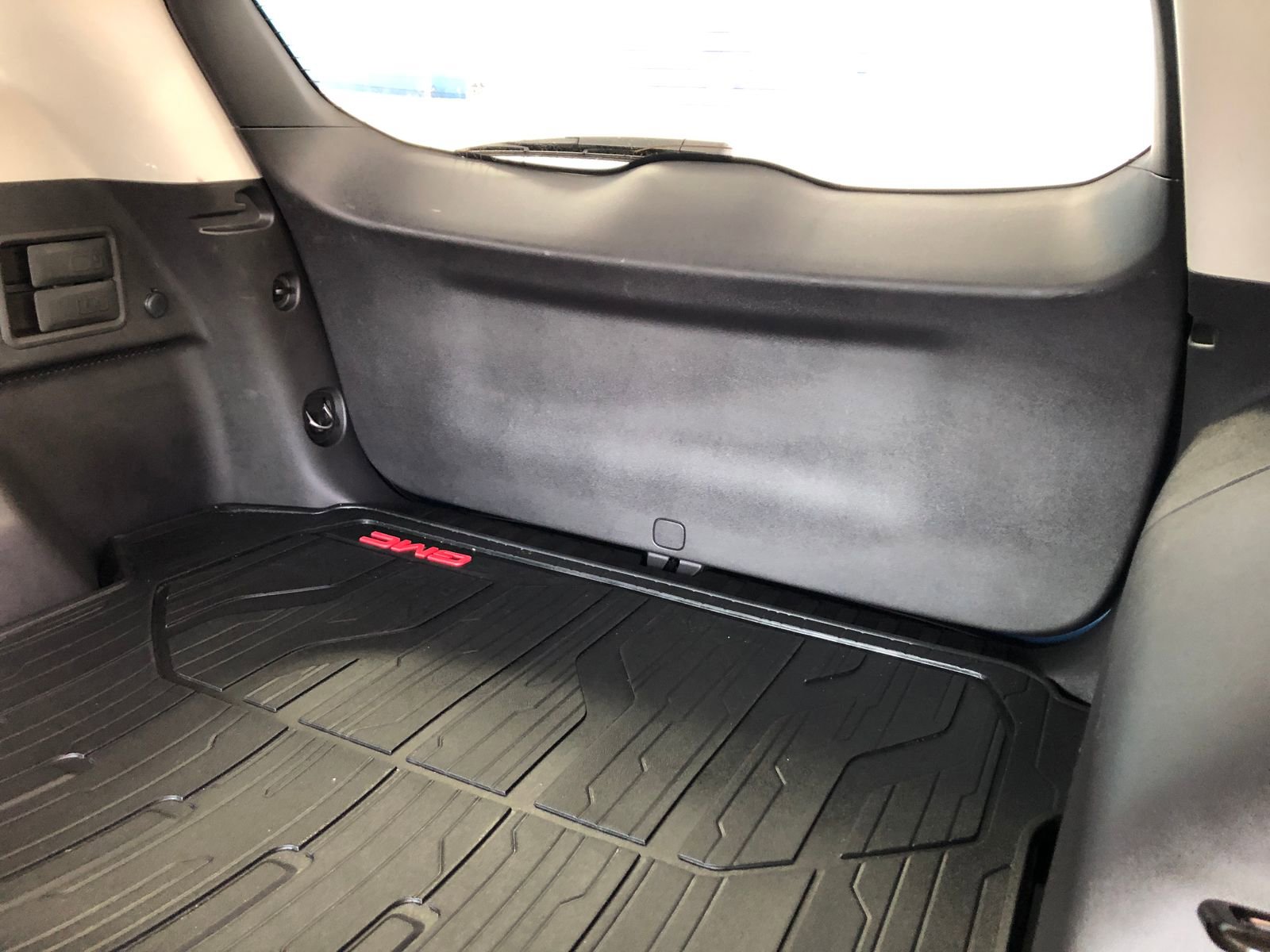 Used 2024 GMC Terrain Denali w/ Denali Premium Package image 10
