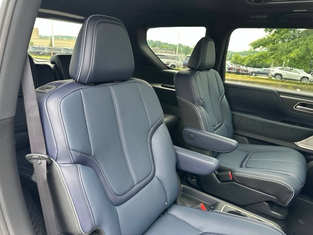 New 2027 INFINITI QX80 Sensory w/ Sport Exterior Package AWD/4WD image 25
