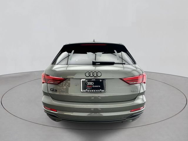 Certified 2024 Audi Q3 2.0T Premium Plus AWD/4WD image 3