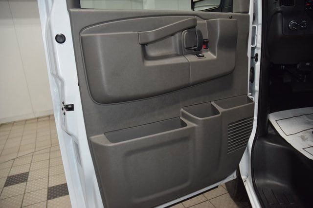 New 2025 Chevrolet Express 3500 w/ Power Convenience Package RWD image 26