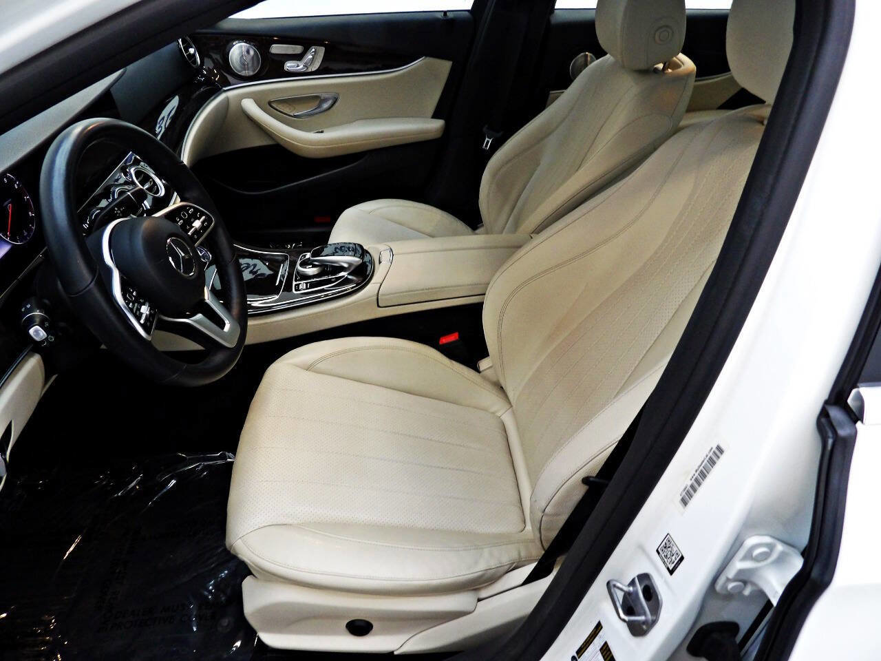 Used 2019 Mercedes-Benz E 300 4MATIC image 8