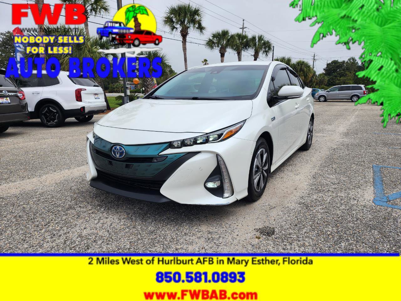 Used 2018 Toyota Prius Prime Advanced FWD image 1