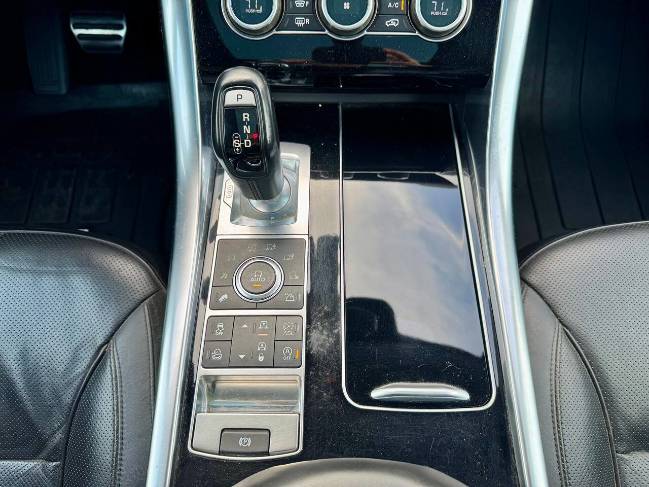 Used 2016 Land Rover Range Rover Sport Supercharged image 17