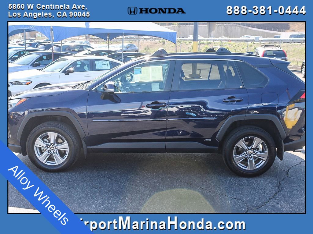 Used 2024 Toyota RAV4 XLE w/ Convenience Package image 3