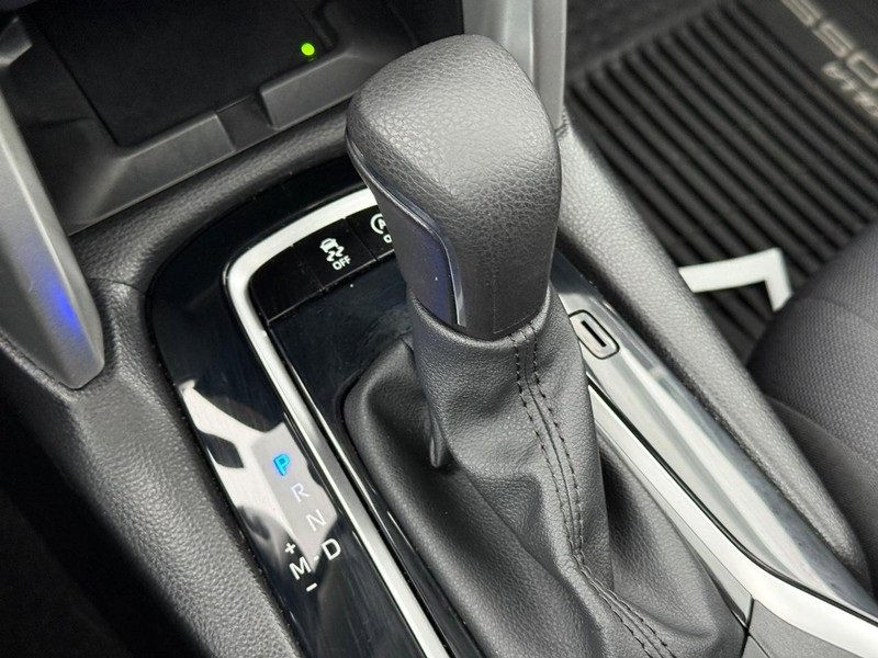 Used 2024 Toyota Corolla Cross LE image 26