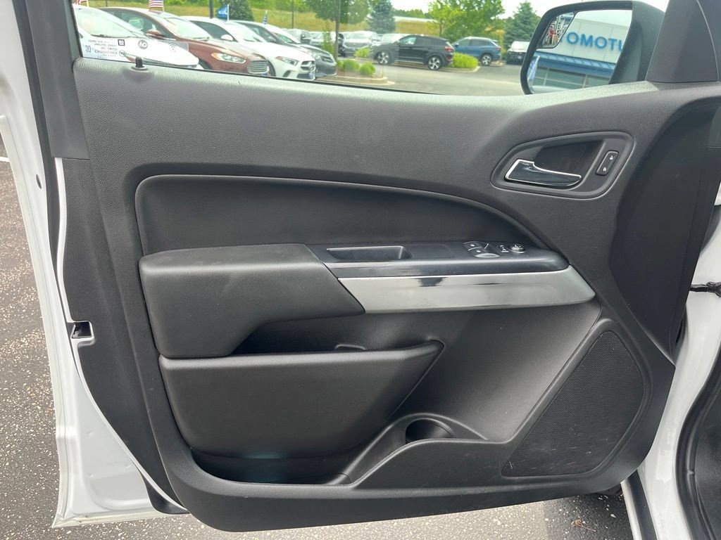 Used 2021 Chevrolet Colorado LT w/ Fleet Safety Package AWD/4WD image 9