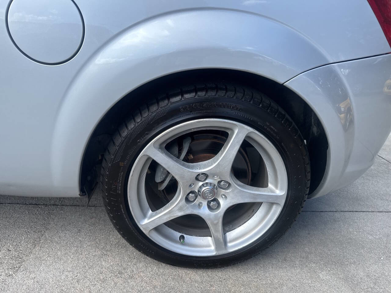 Used 2003 Toyota MR2 image 34