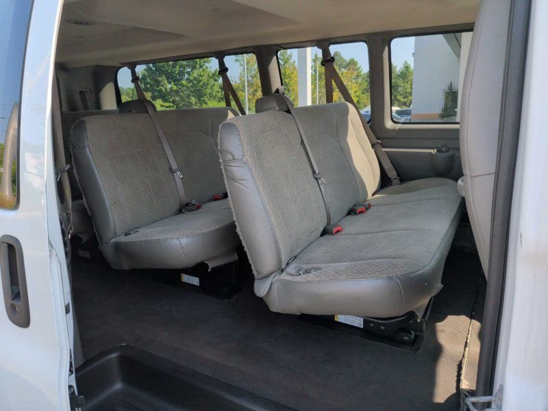 Used 2020 Chevrolet Express 3500 LS RWD image 13