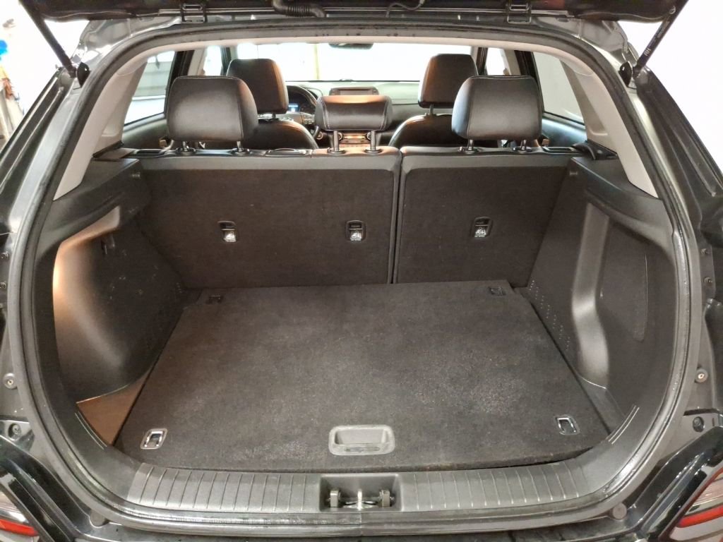 Used 2020 Hyundai Kona Limited image 13