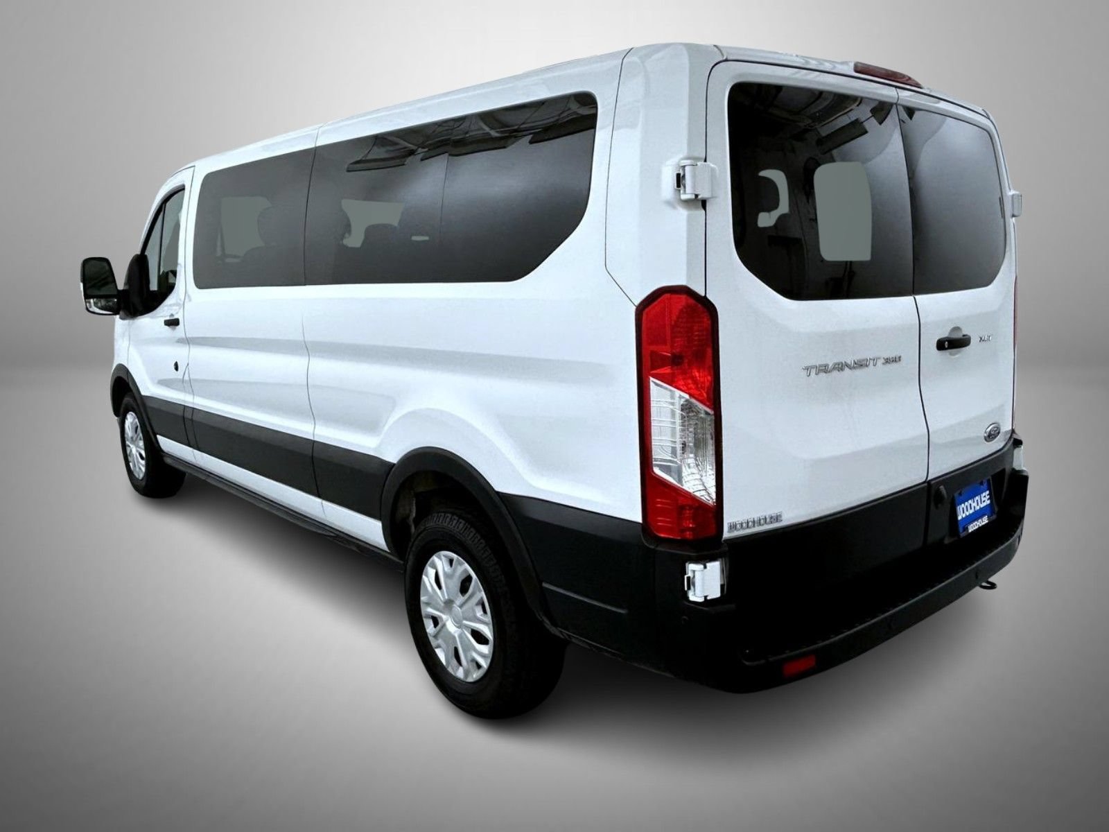 Used 2022 Ford Transit 350 XLT RWD image 7
