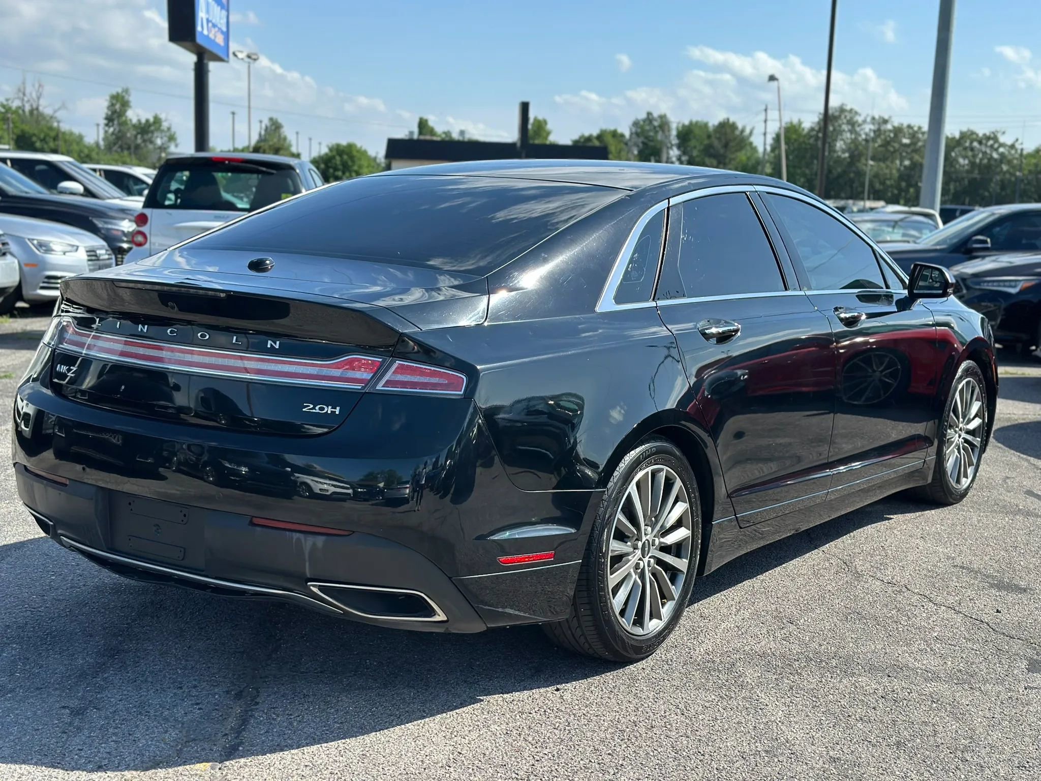 Used 2017 Lincoln MKZ Premiere FWD image 6