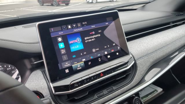 Certified 2024 Jeep Compass Latitude image 11