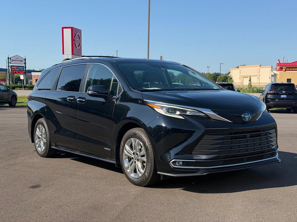 Used 2021 Toyota Sienna Platinum