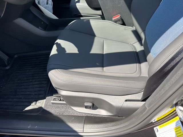 New 2025 Volvo EX30 Plus w/ Protection Package Premier image 14