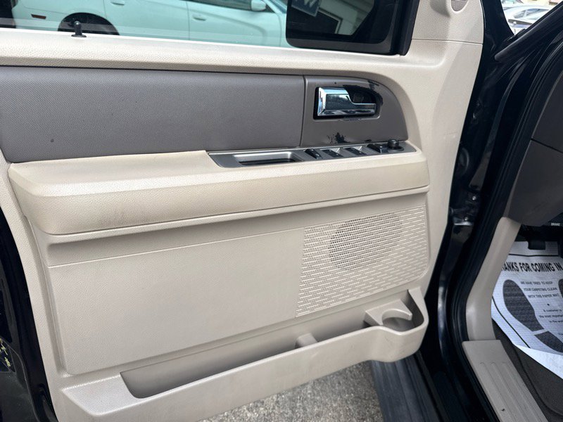 Used 2008 Ford Expedition XLT image 10