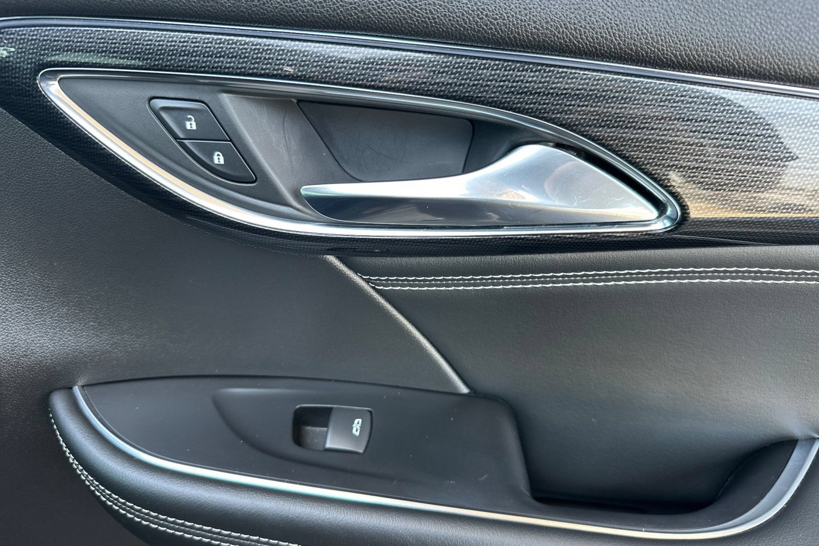 Certified 2023 Buick Envision Essence FWD image 22