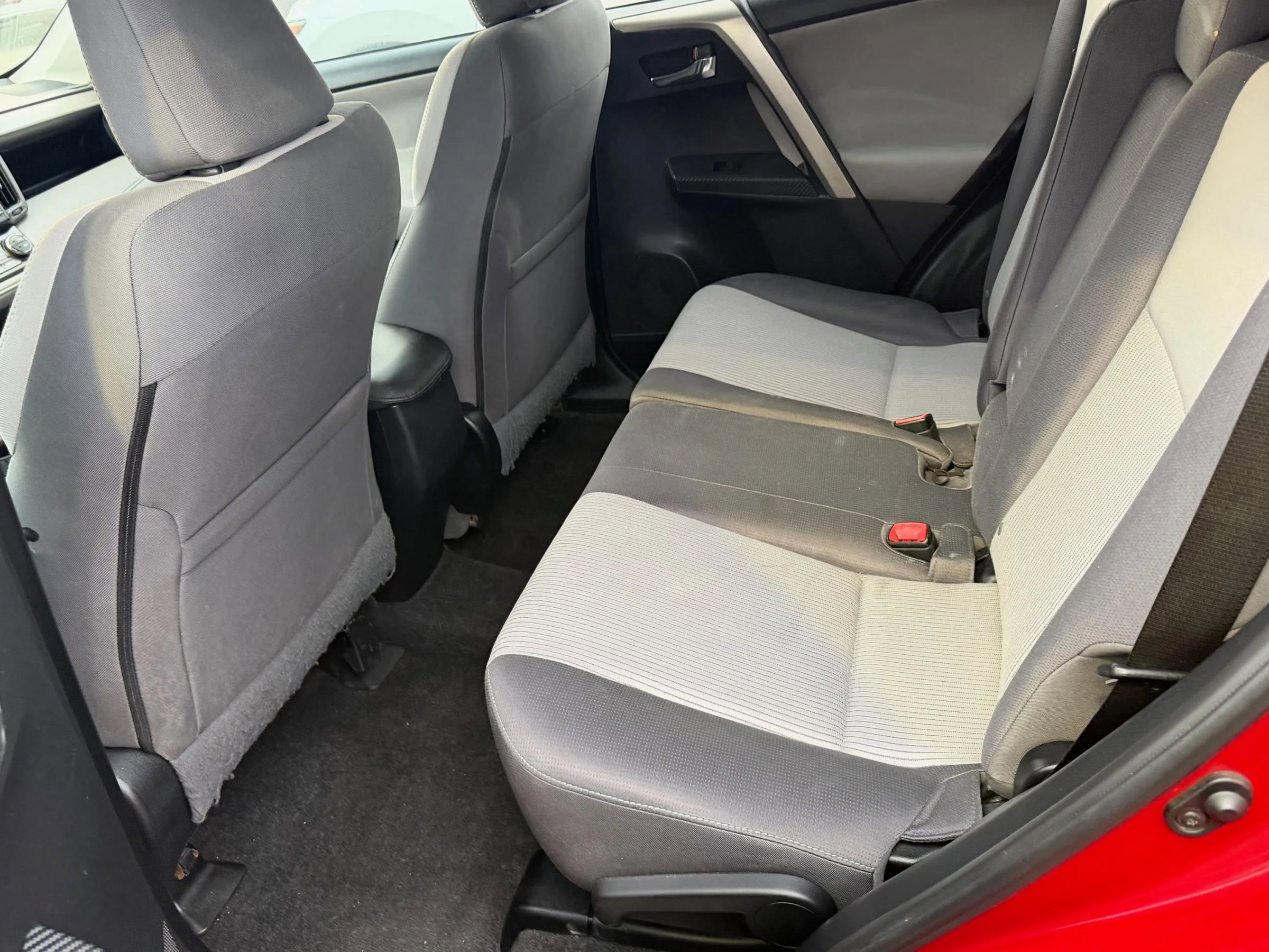 Used 2015 Toyota RAV4 XLE image 7