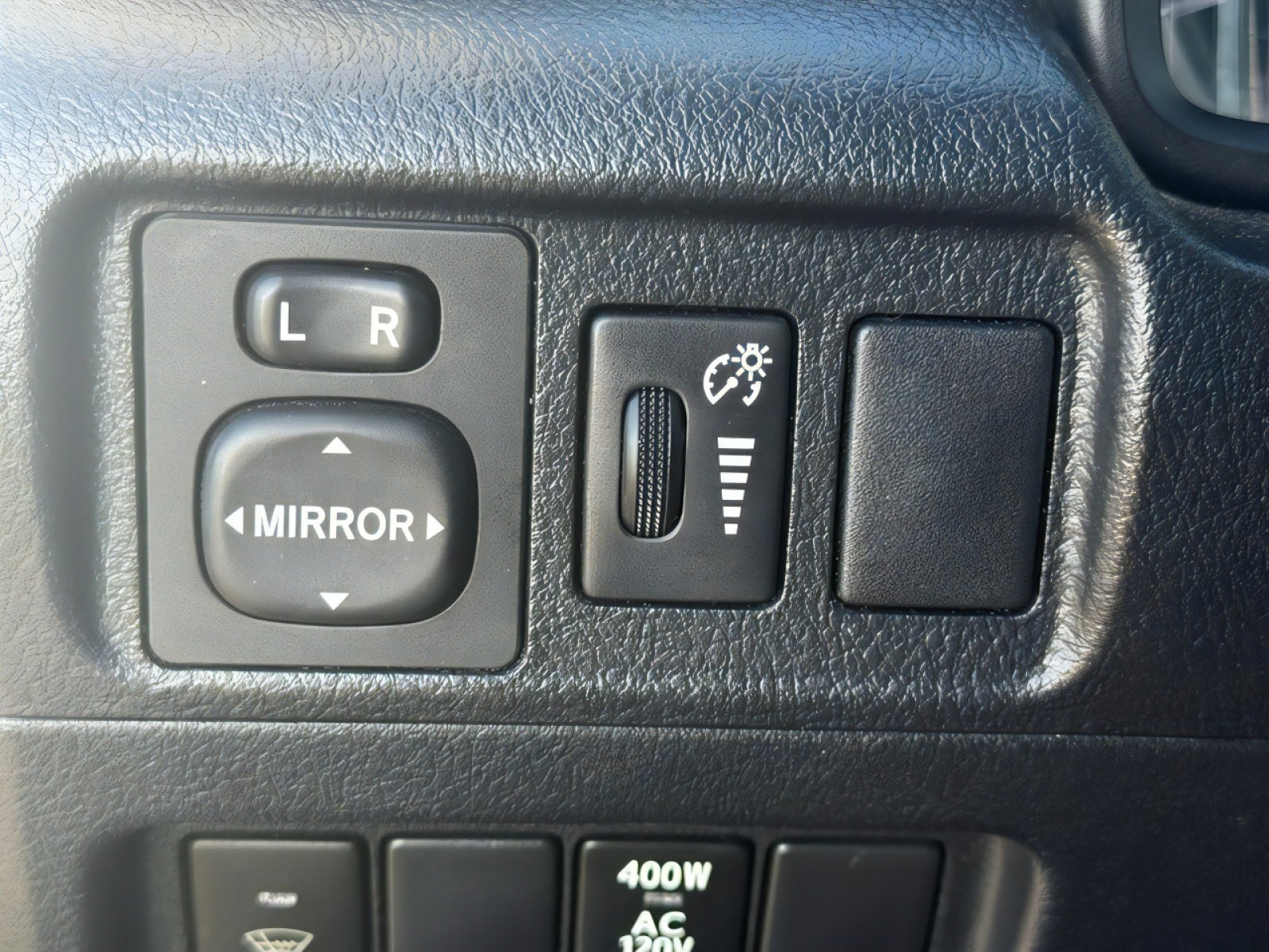 Used 2014 Toyota 4Runner SR5 image 22