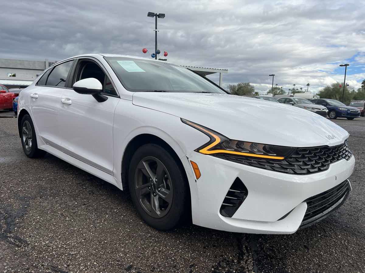 Used 2022 Kia K5 LXS image 3