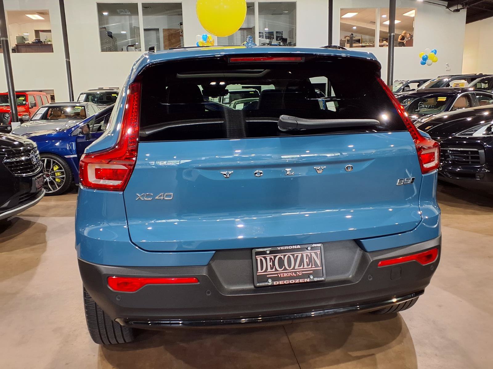 Used 2024 Volvo XC40 B5 Ultimate w/ Protection Package Premier AWD/4WD image 5