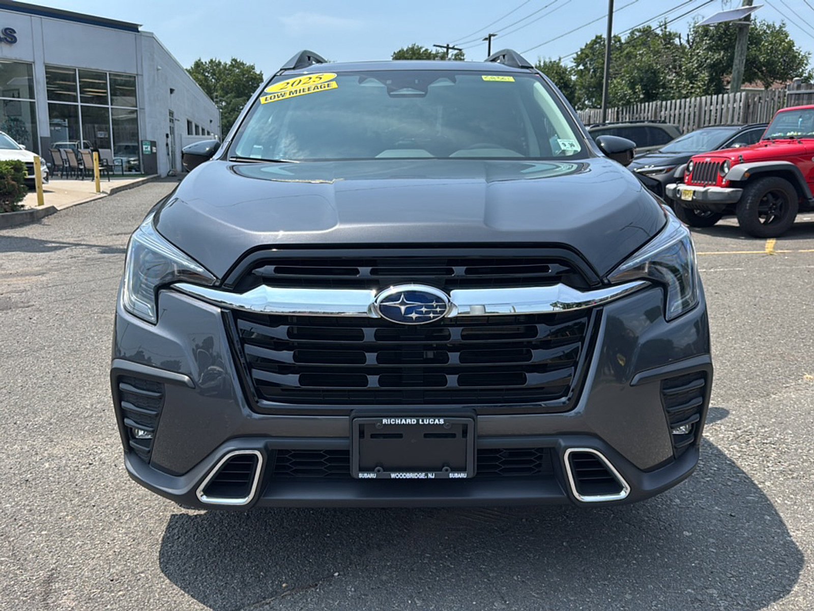 Used 2025 Subaru Ascent Touring w/ Popular Package #1 AWD/4WD image 3