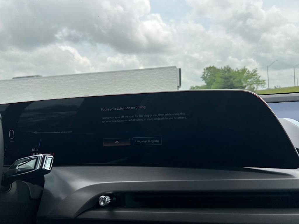 New 2026 Cadillac Vistiq Premium Luxury w/ LPO, Floor Liner Package image 23