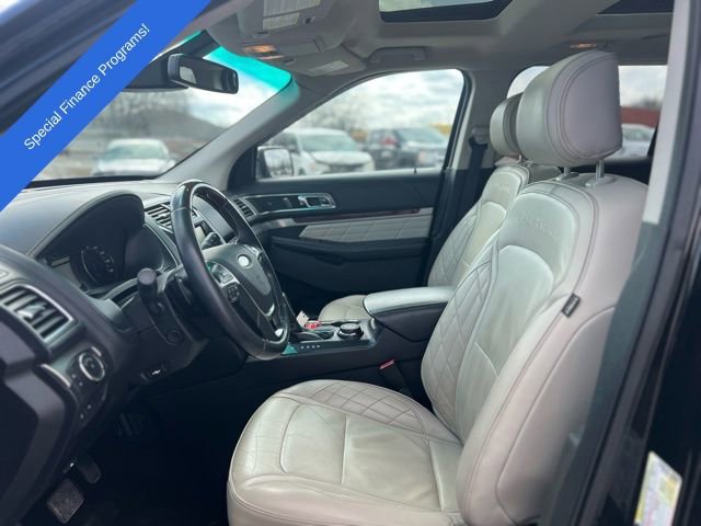 Used 2016 Ford Explorer Platinum image 8