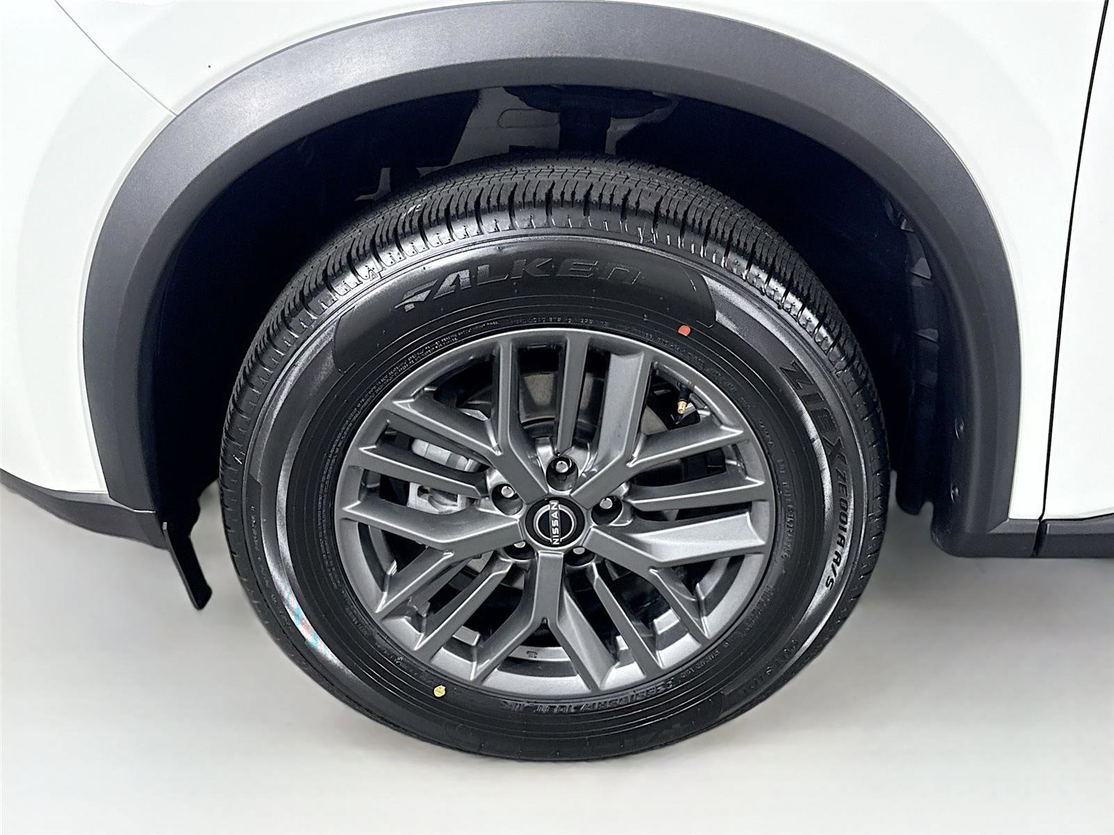 Used 2023 Nissan Rogue S FWD image 41