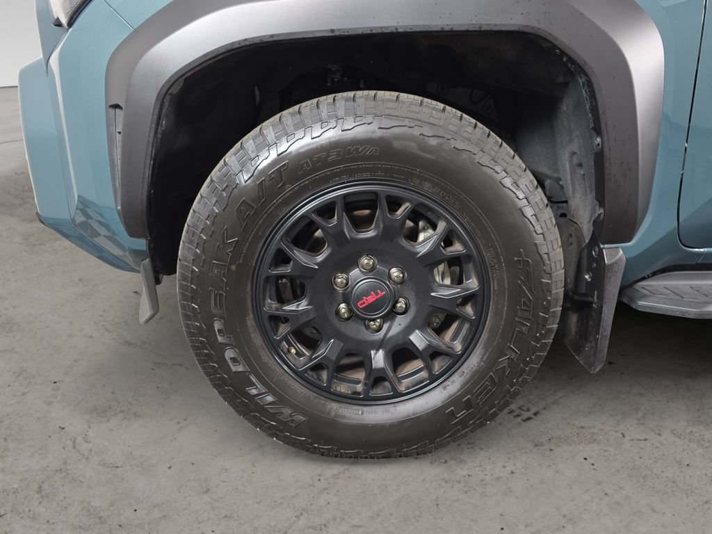 Used 2025 Toyota 4Runner TRD Off-Road Premium AWD/4WD image 9