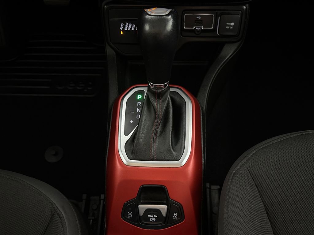 Used 2020 Jeep Renegade Trailhawk w/ Cold Weather Group AWD/4WD image 18